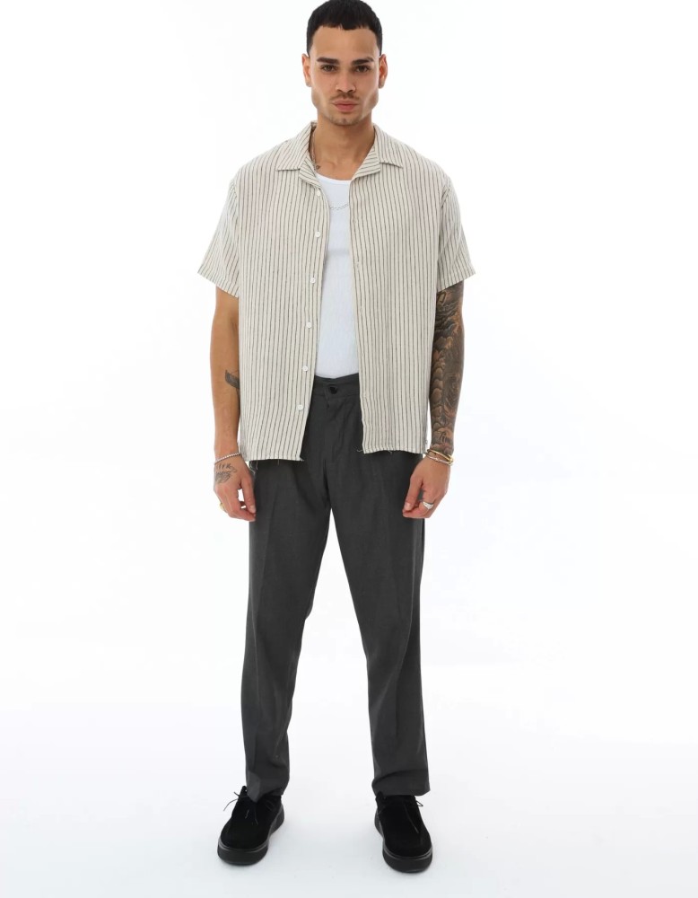 OVERSIZE İNCE ÇİZGİLİ GÖMLEK OVERSIZE İNCE ÇİZGİLİ GÖMLEK