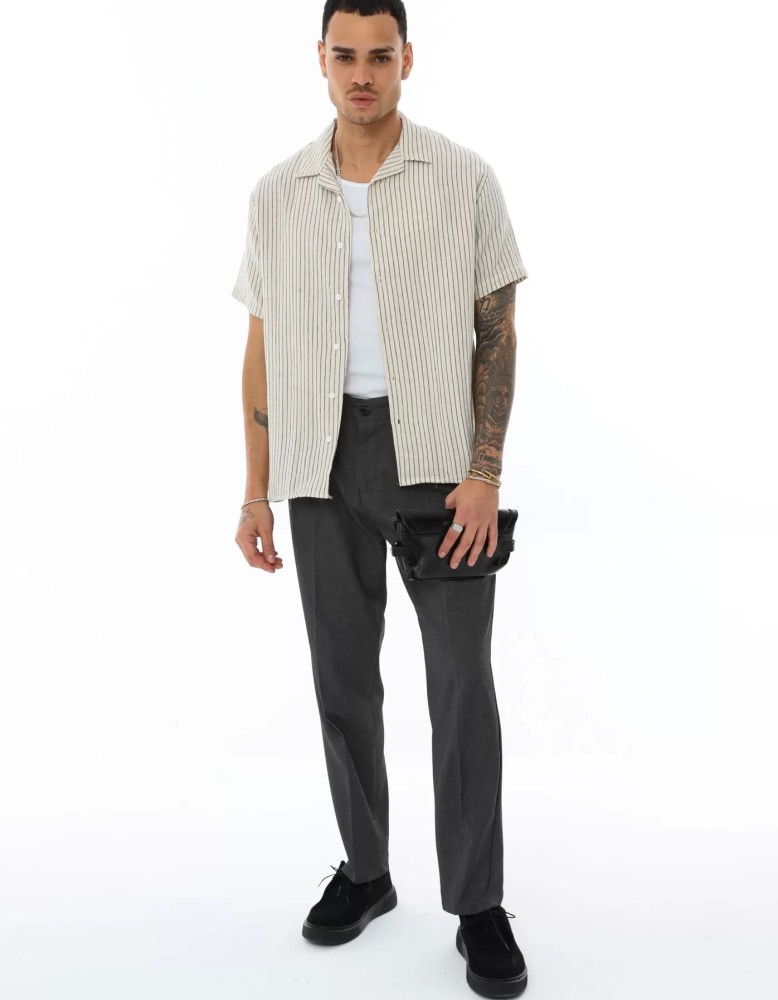 OVERSIZE İNCE ÇİZGİLİ GÖMLEK OVERSIZE İNCE ÇİZGİLİ GÖMLEK