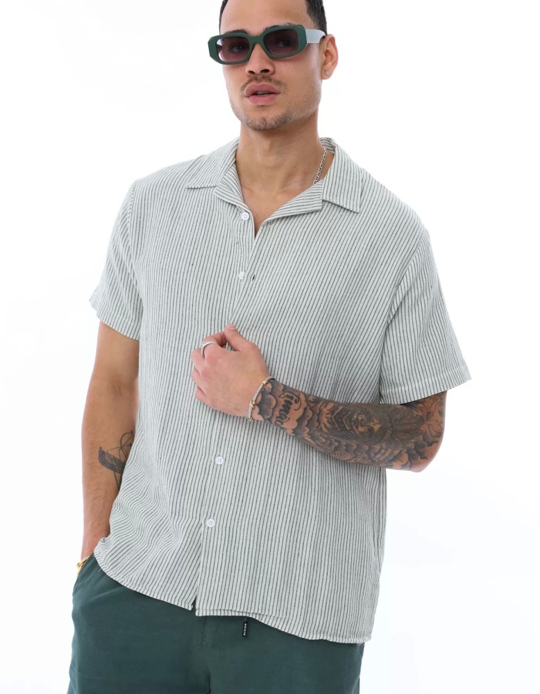 OVERSIZE İNCE ÇİZGİLİ GÖMLEK OVERSIZE İNCE ÇİZGİLİ GÖMLEK
