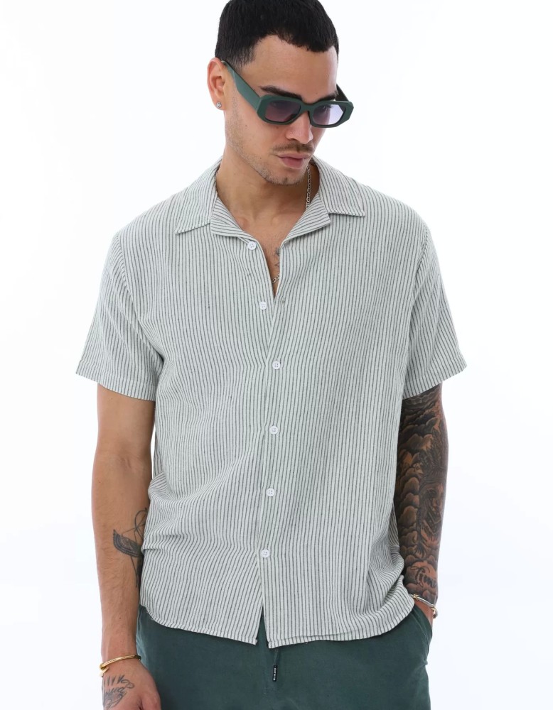 OVERSIZE İNCE ÇİZGİLİ GÖMLEK OVERSIZE İNCE ÇİZGİLİ GÖMLEK