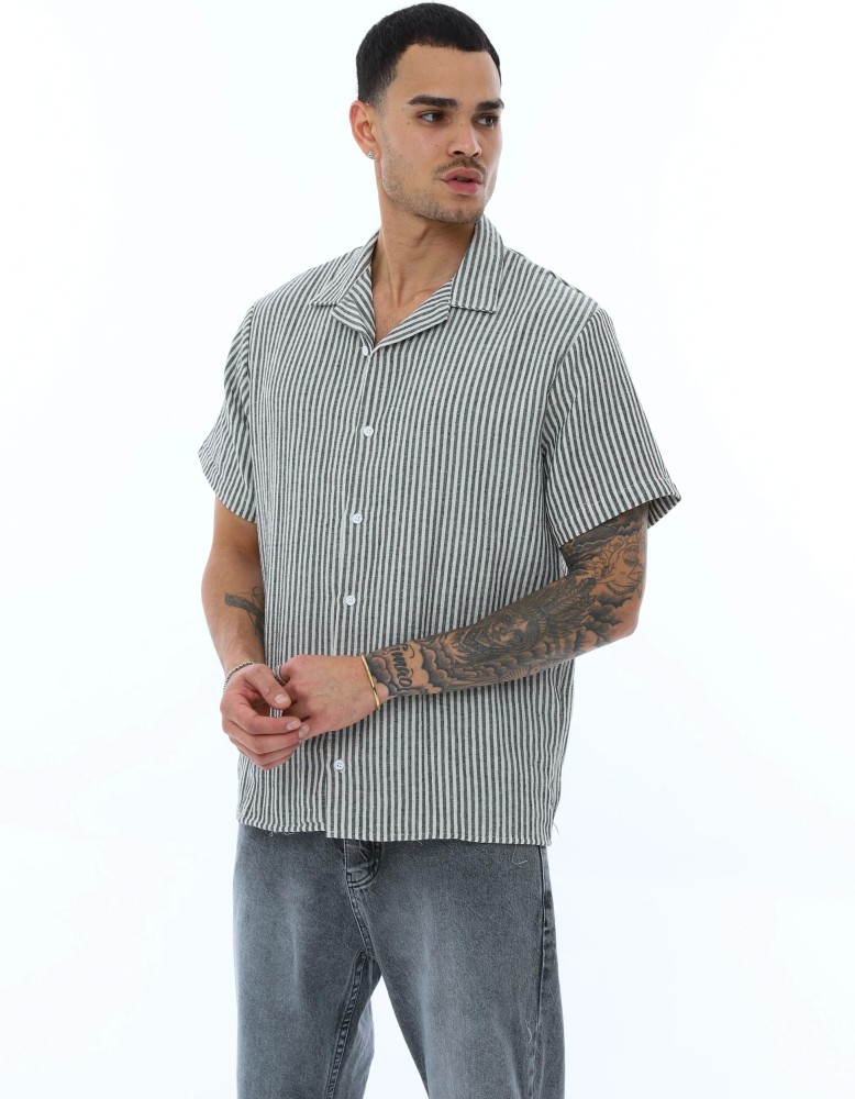 OVERSIZE KALIN ÇİZGİLİ KISA KOLLU GÖMLEK OVERSIZE KALIN ÇİZGİLİ KISA KOLLU GÖMLEK