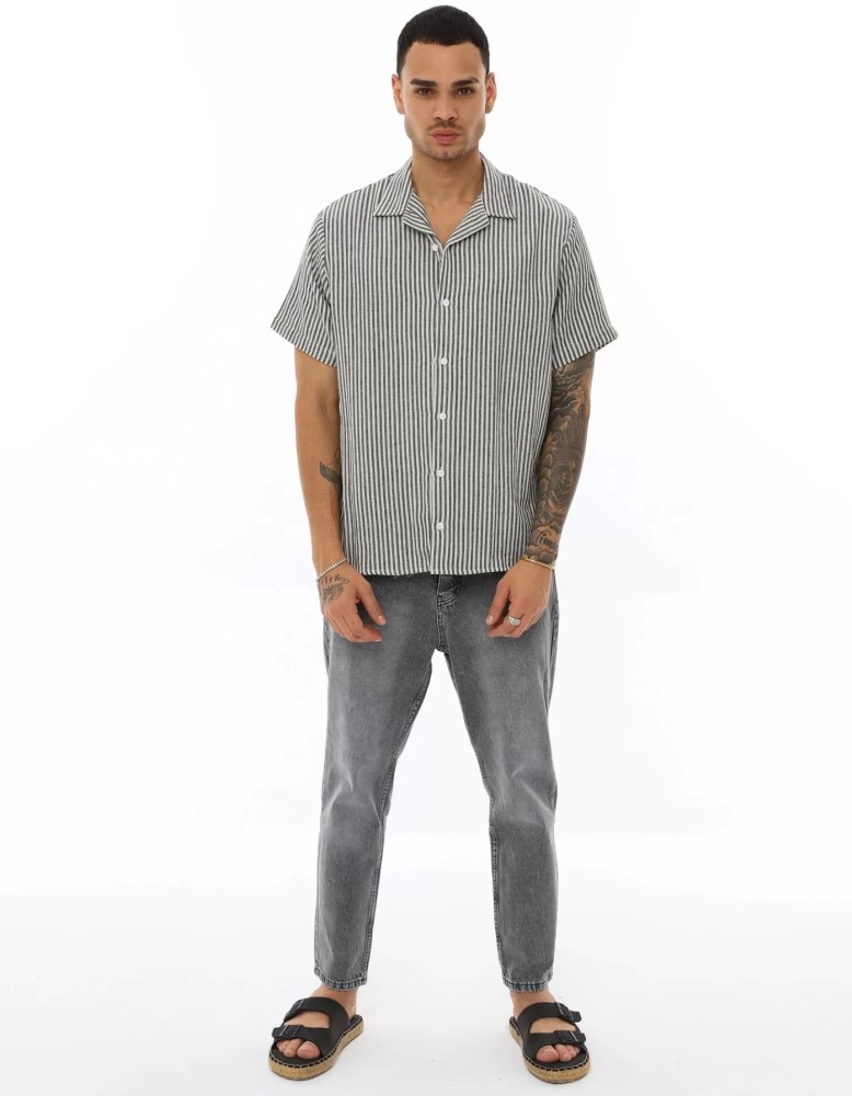 OVERSIZE KALIN ÇİZGİLİ KISA KOLLU GÖMLEK OVERSIZE KALIN ÇİZGİLİ KISA KOLLU GÖMLEK