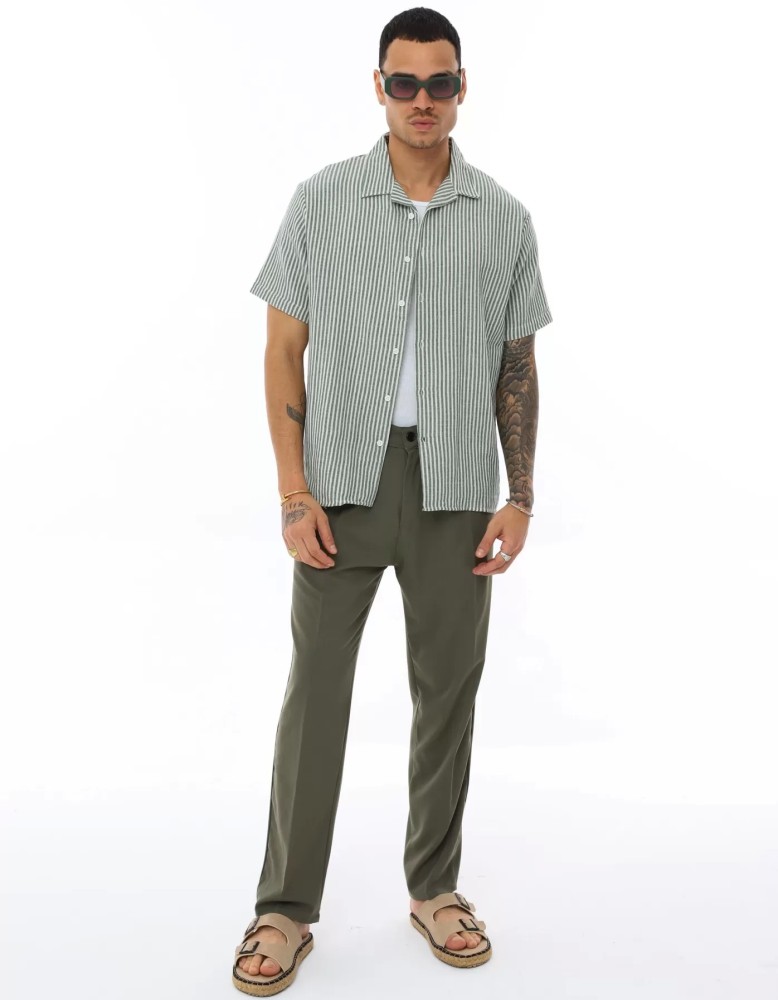 OVERSIZE KALIN ÇİZGİLİ KISA KOLLU GÖMLEK OVERSIZE KALIN ÇİZGİLİ KISA KOLLU GÖMLEK