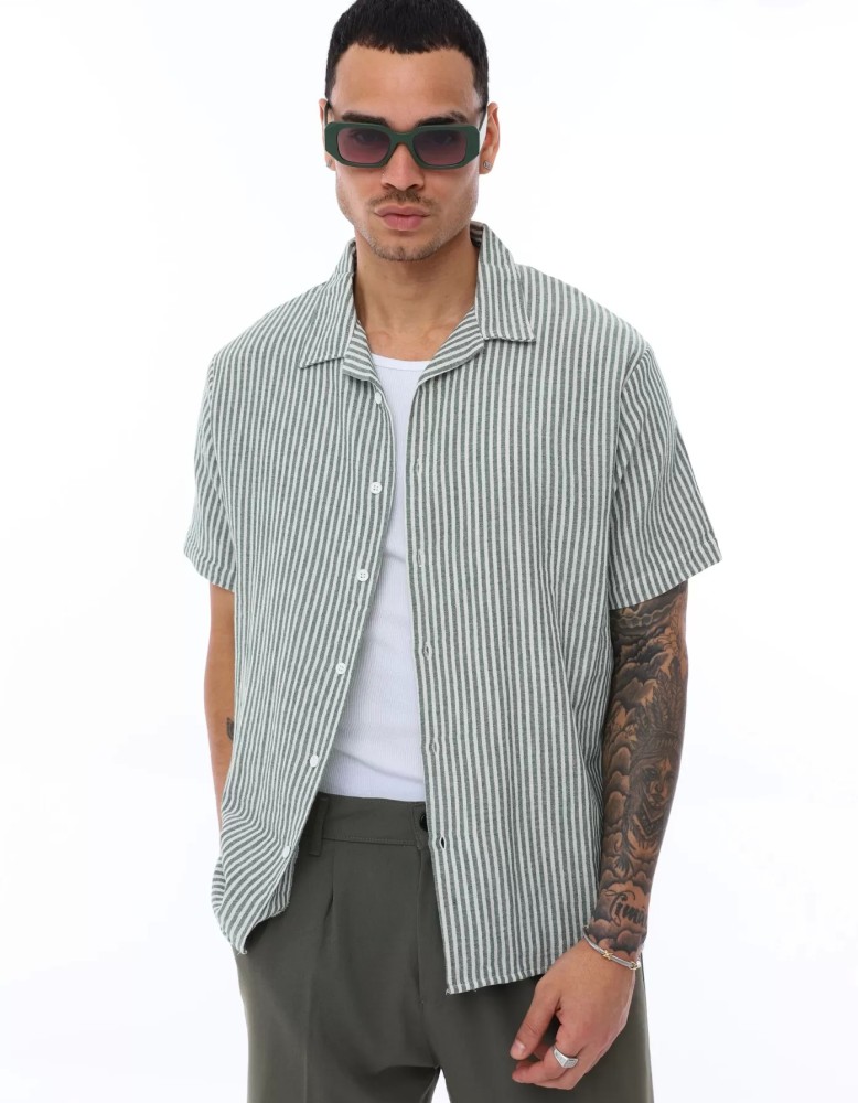 OVERSIZE KALIN ÇİZGİLİ KISA KOLLU GÖMLEK OVERSIZE KALIN ÇİZGİLİ KISA KOLLU GÖMLEK