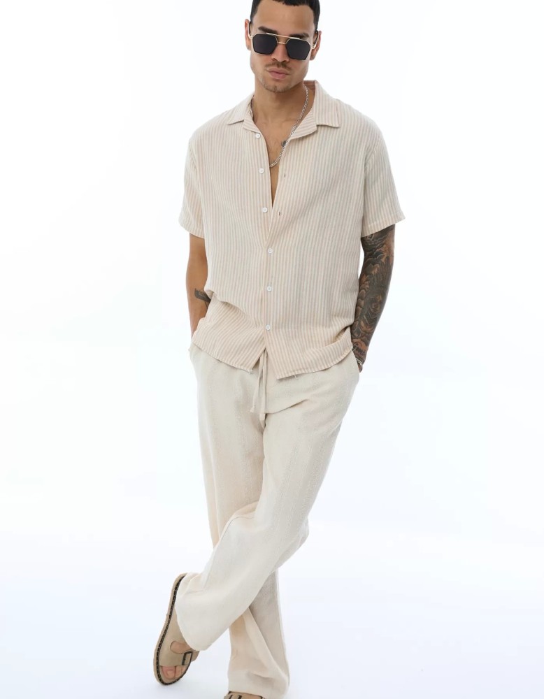 OVERSIZE KALIN ÇİZGİLİ KISA KOLLU GÖMLEK OVERSIZE KALIN ÇİZGİLİ KISA KOLLU GÖMLEK