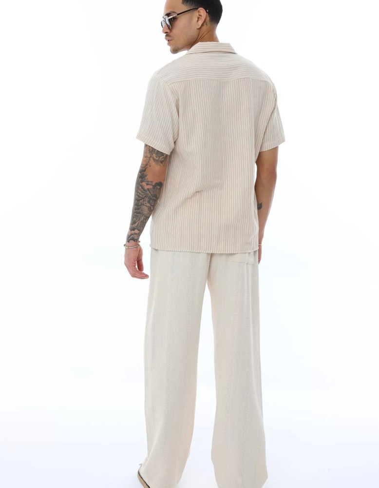 OVERSIZE KALIN ÇİZGİLİ KISA KOLLU GÖMLEK OVERSIZE KALIN ÇİZGİLİ KISA KOLLU GÖMLEK