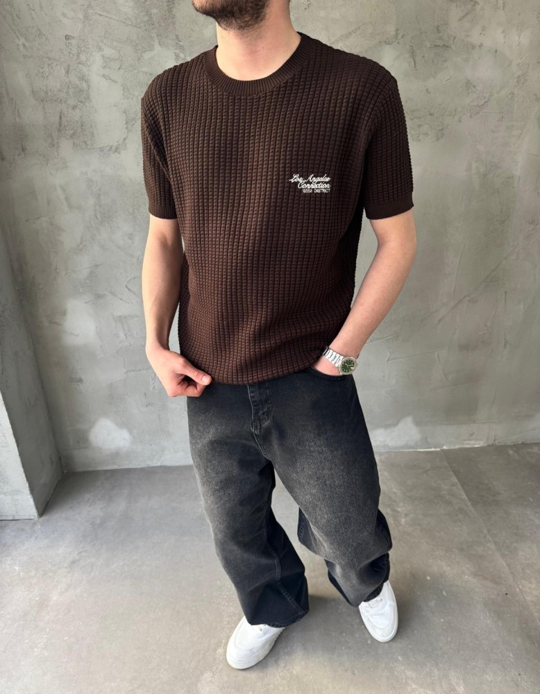 Kahve Los Angeles Nakışlı Triko T-Shirt Kahve Los Angeles Nakışlı Triko T-Shirt