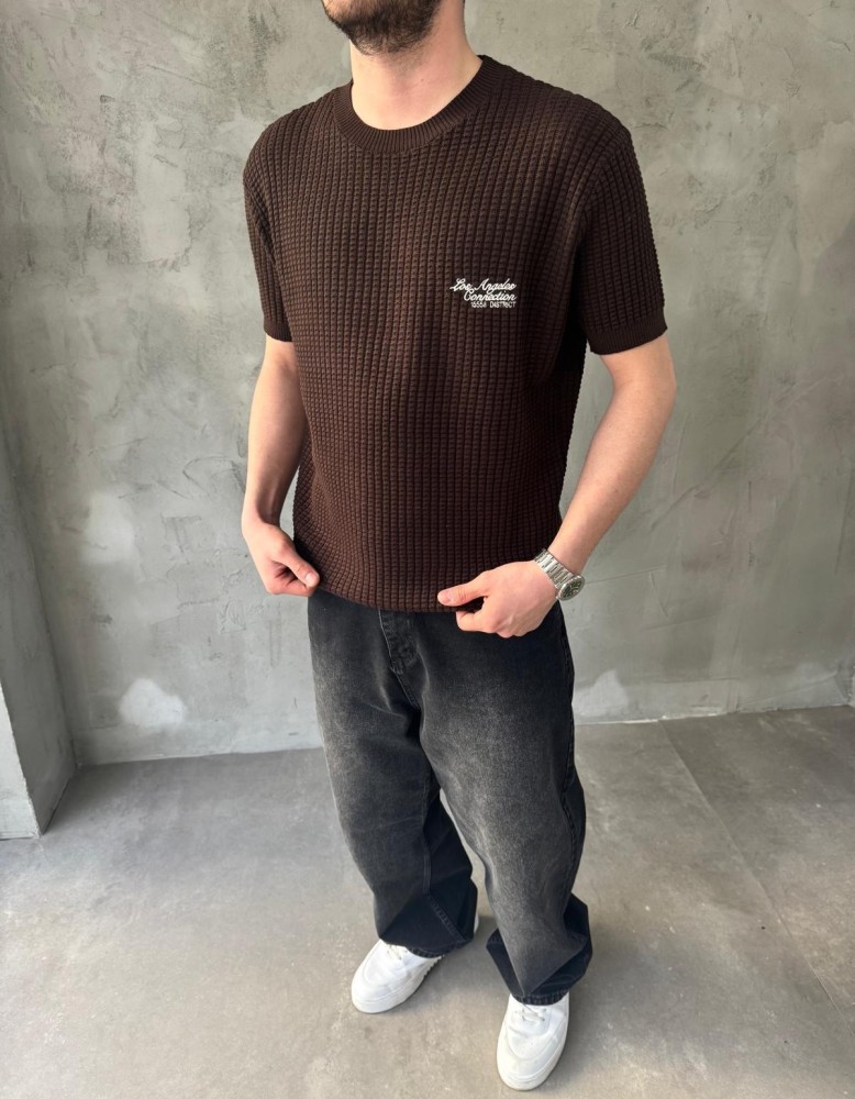 Kahve Los Angeles Nakışlı Triko T-Shirt Kahve Los Angeles Nakışlı Triko T-Shirt